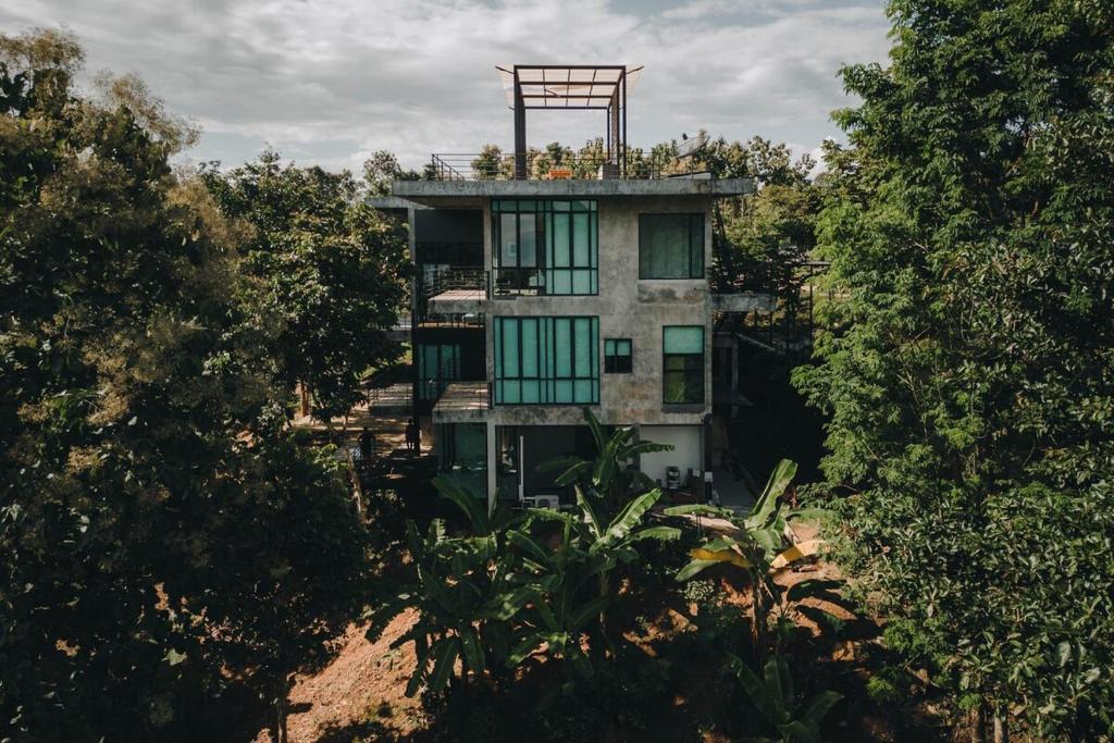 Starry Hill House Chiangmai - บ้านสวนชมดาว