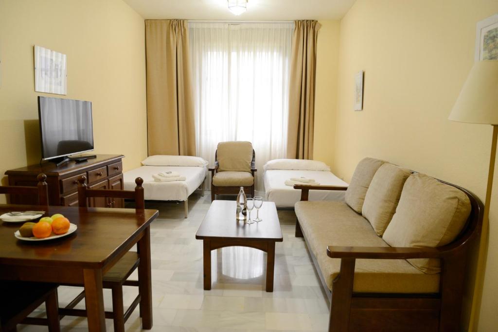 Hotel San Pablo Sevilla — Hotel rooms in Seville, Andalusia