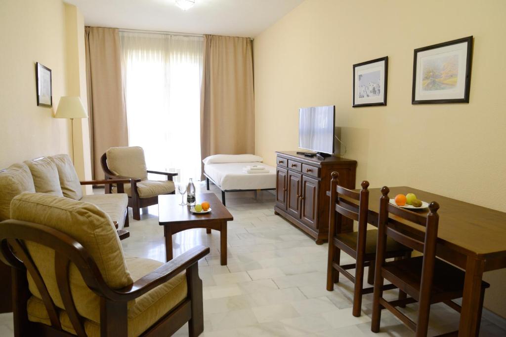 Hotel San Pablo Sevilla — Hotel rooms in Seville, Andalusia