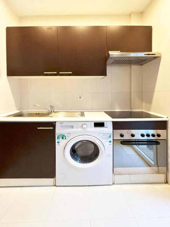 Habitaciones cómodas en piso amplio, Мадрид