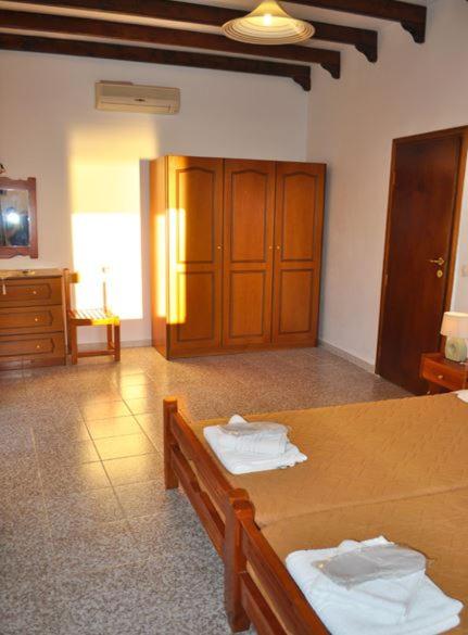 Kostas Beach Apartments photo