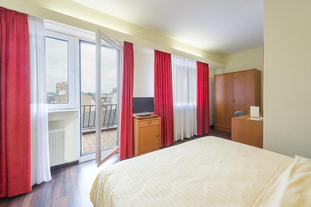 Hotel Acacia photo