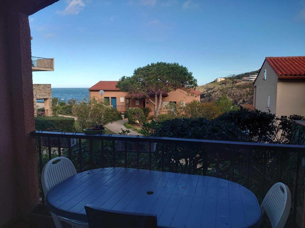 4RB86 Appartement type T2 cabine dans résidence bord de mer à Collioure - 1