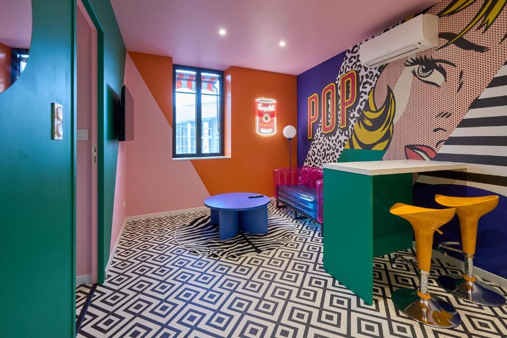 La Villa Orange - POP'ART - proche cité médiévale et centre ville à pied - 3