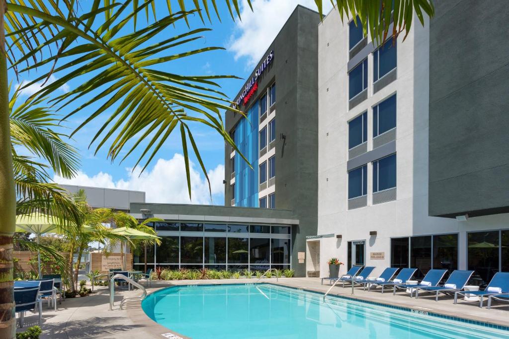 Swimming pool, SpringHill Suites by Marriott San Diego Mission Valley in San Diego (CA)