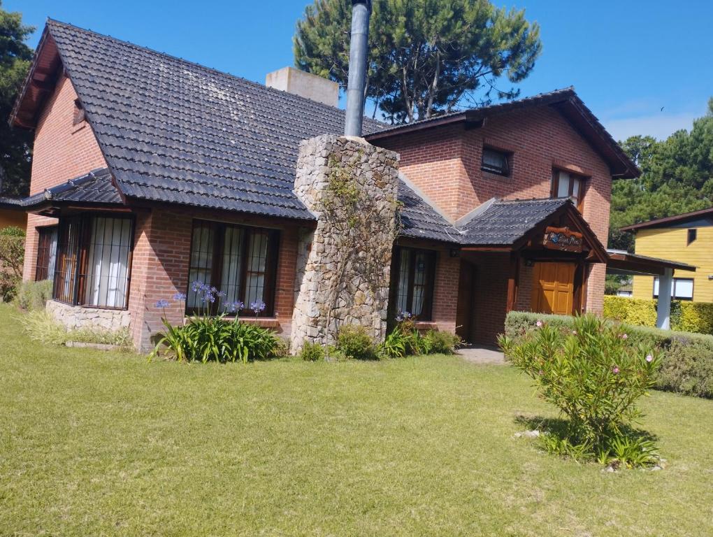 Chalet con Piscina exclusiva en el centro de Mar de las Pampas - 5