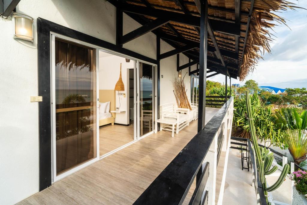 Facilities, Blanco Beach Resort in Cebu