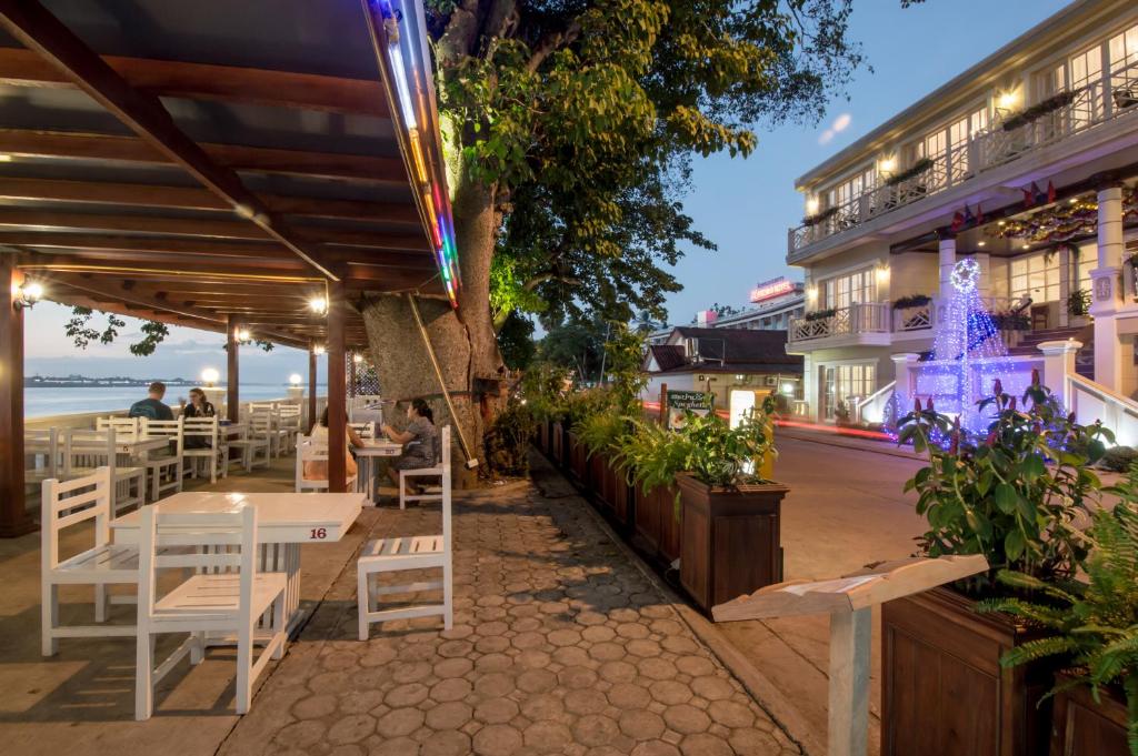 ル ブトン ドール ブティック ホテル (Le Bouton Dor Boutique Hotel)