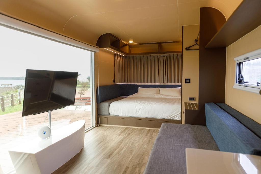 Bay Hill Camping Area