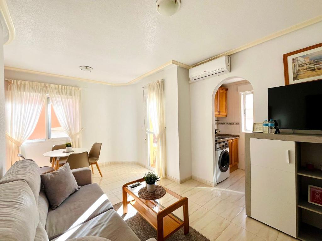 Sunny Apartment - 3
