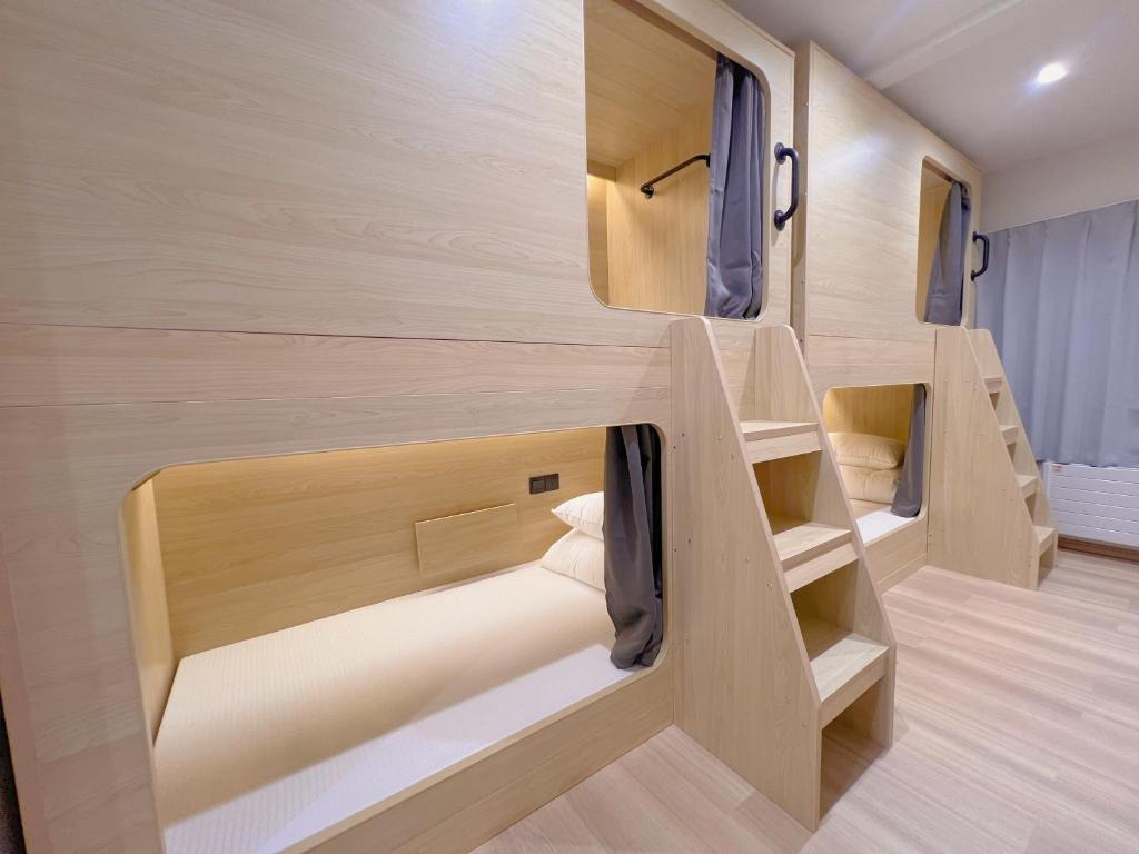 Snowball Hostel