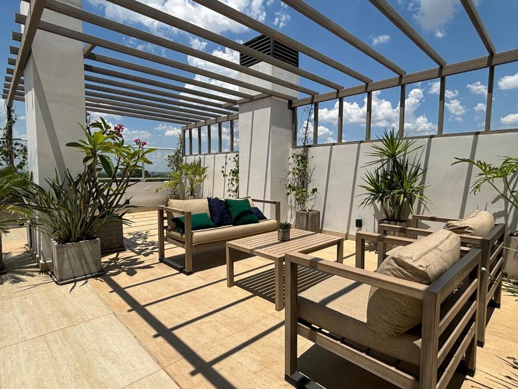 Loft with balcony and garage minutes away from corporate axis - 3