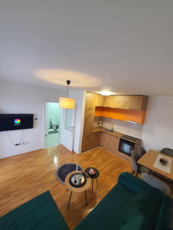 Stan na dan HILLS, Bijeljina