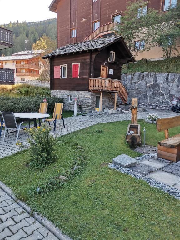 Hotel Alpina - 4
