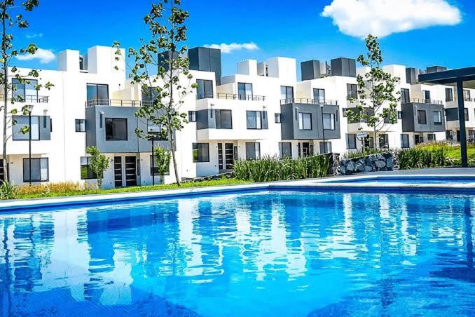 Dans House, Querétaro