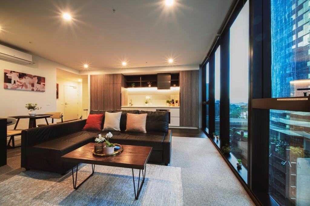 Metropolitan Muse, Melbourne