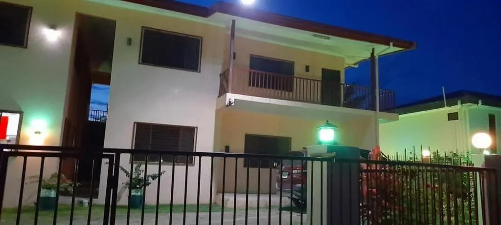 Hasmatullah Holiday Apartments，位于辛加东卡的酒店