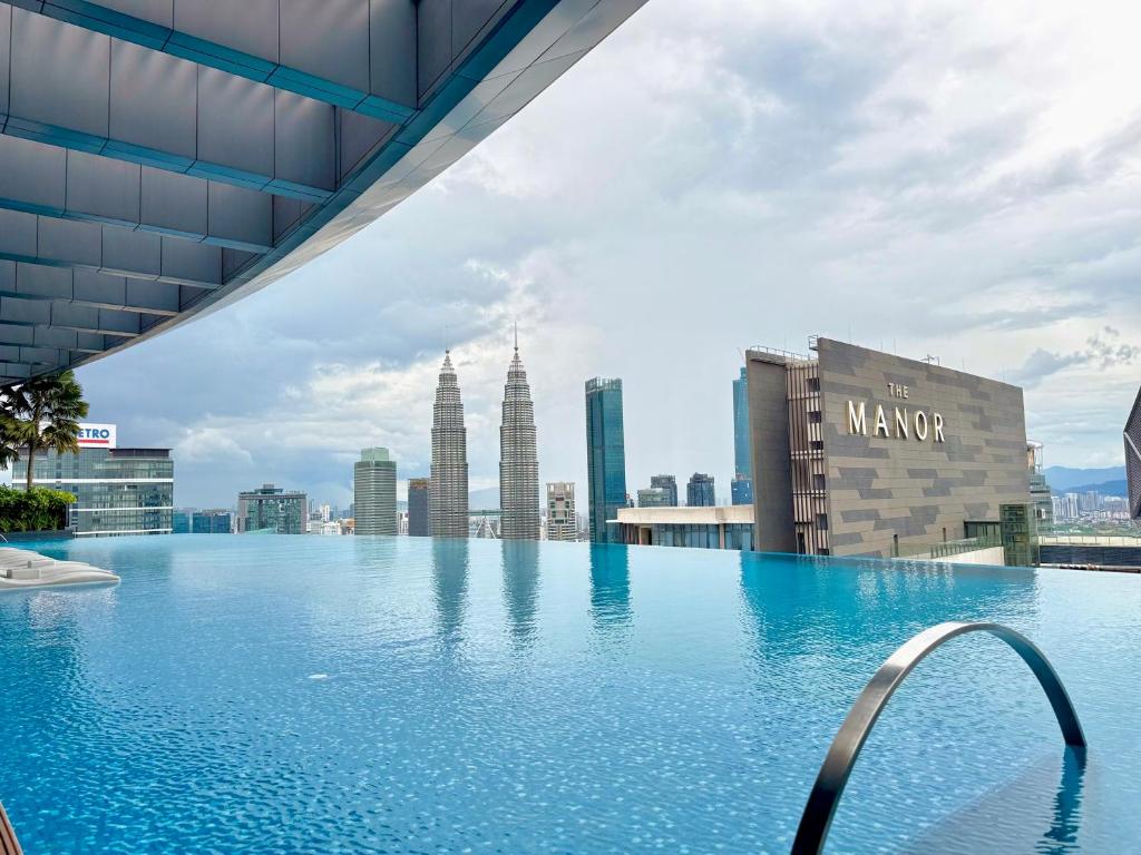 Eaton KLCC Infinity Pool by NP, Kuala Lumpur