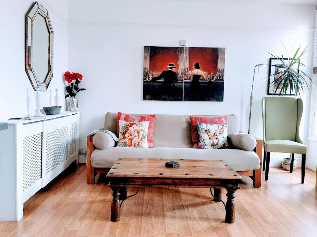 Victoriana Duplex Apartment, Stratford-upon-Avon