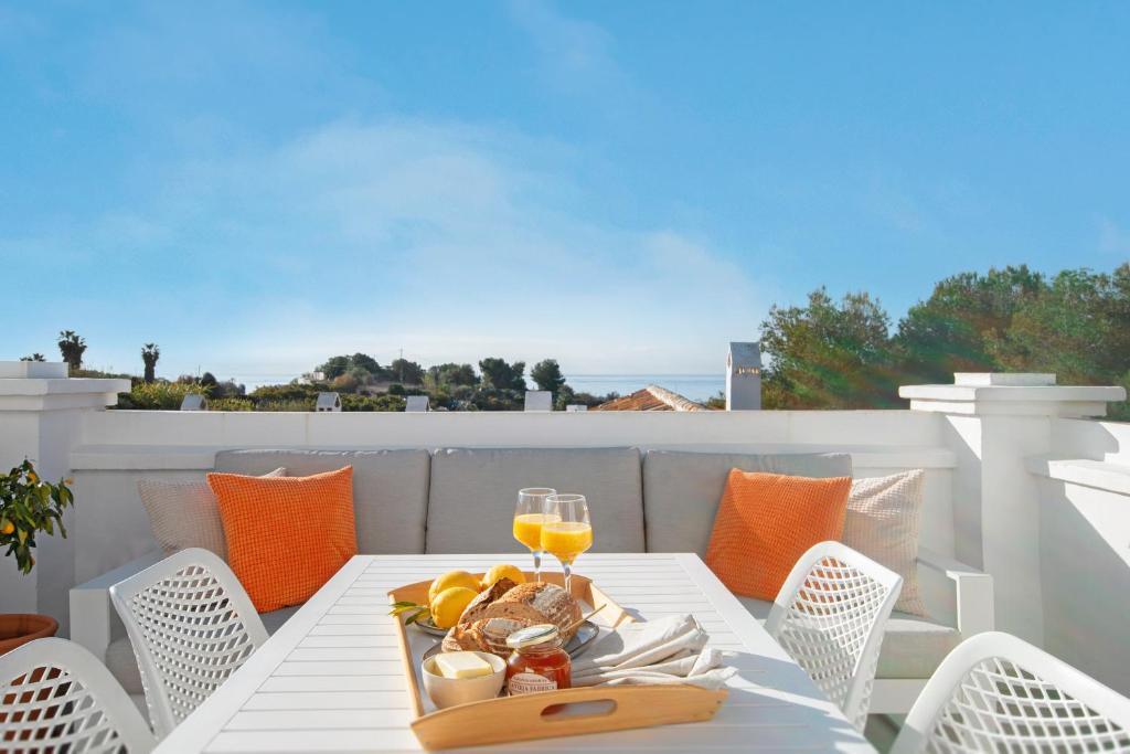 Oasis de Capistrano, Calle Las Palmas 24 B, Nerja