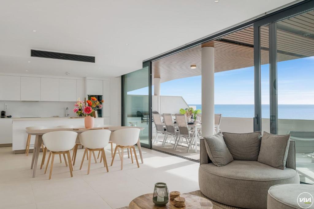 ViVi Homes -Viva La Vida - sea views - pool - terrace - 4
