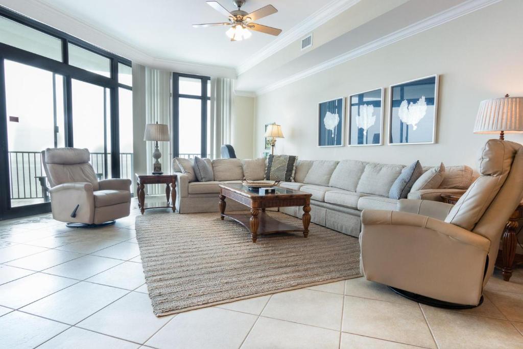 Phoenix West 2205 by Liquid Life, Orange Beach