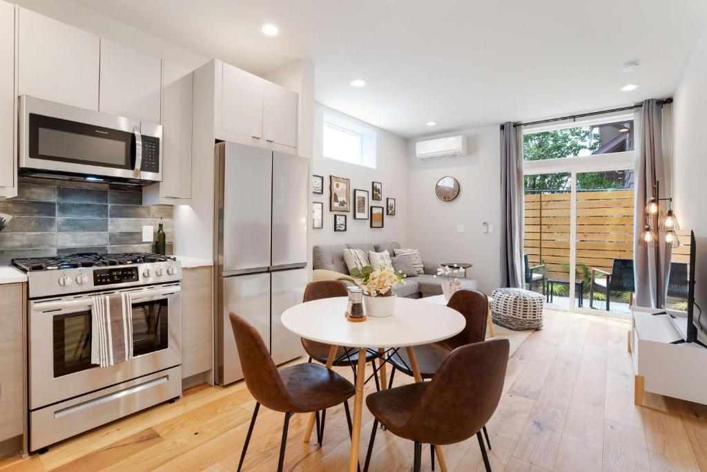 Perch - Wallingford Place, Seattle