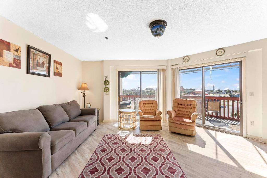 1302B St Thomas Square, Panama City Beach