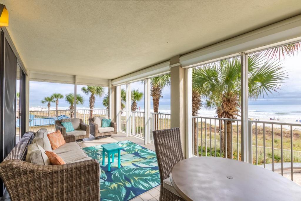 White Caps 201, Orange Beach