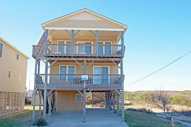 KD906- Beach Pause, Kill Devil Hills