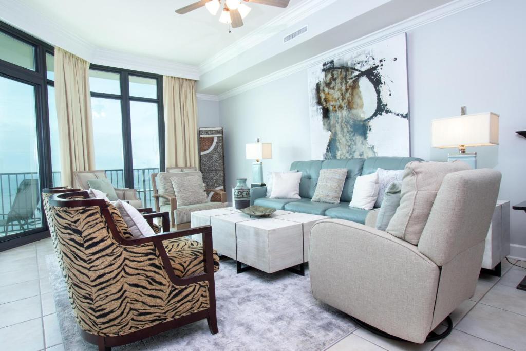 Phoenix West 2004 by Liquid Life, Orange Beach