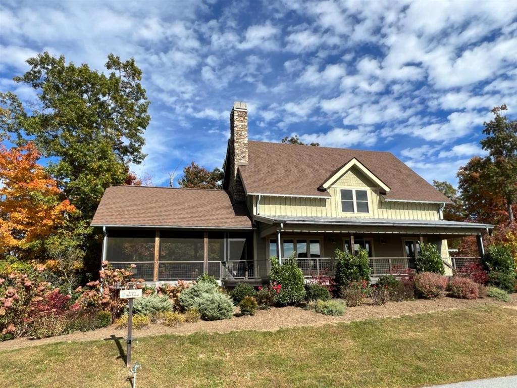 Chinquapin Cottage, Pisgah Forest