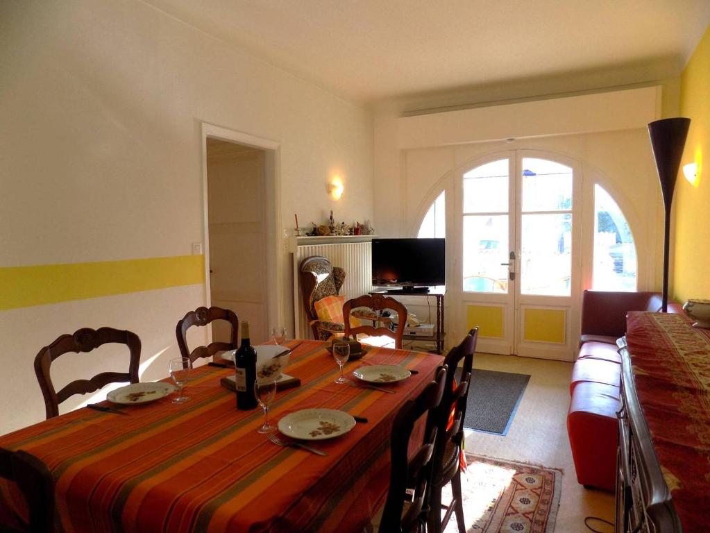 Royan - MAISON RUSTIQUE avec jardin clos - proche COMMERCES et PLAGES - 3
