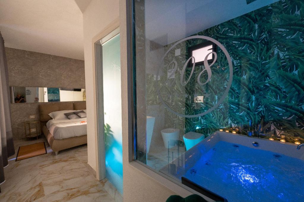 ETNEA 208 LUXURY JACUZZI SUITE Catania - 2