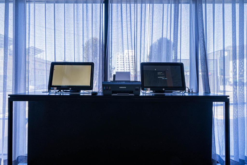 Business center