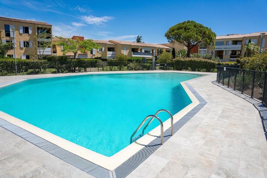 Superbe T3 pour 6 personnes, résidence calme avec piscine, Cassis