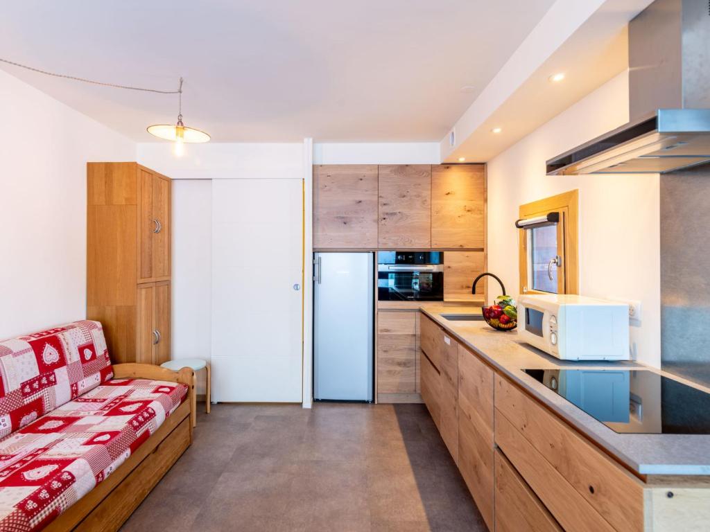 Apartment Home Club - Lavachet-10 by Interhome - 2