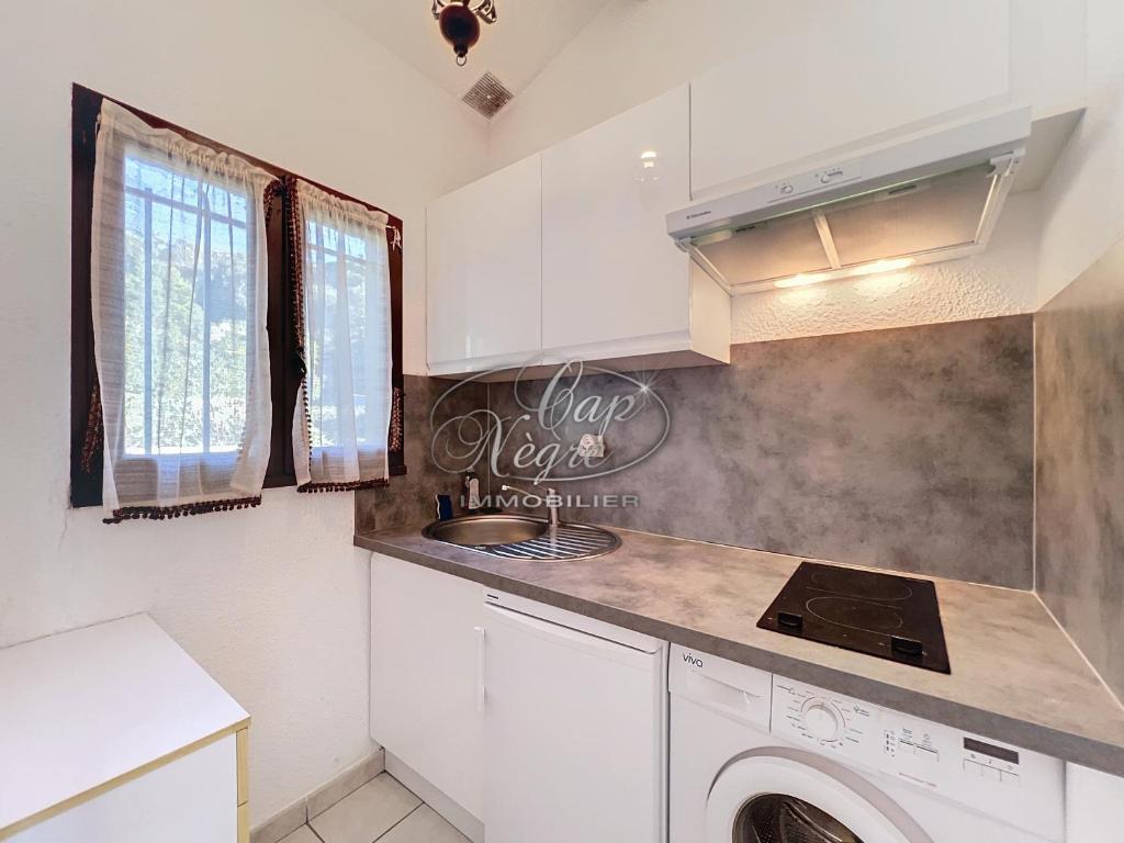 Appartement 4 personnes vue mer, résidence avec piscine à Pramousquier - 5