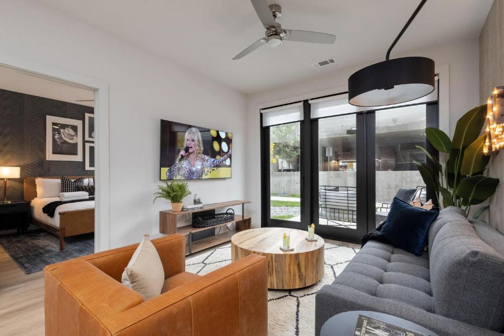 Jupiter - Odyssey - Heart of Midtown, Nashville