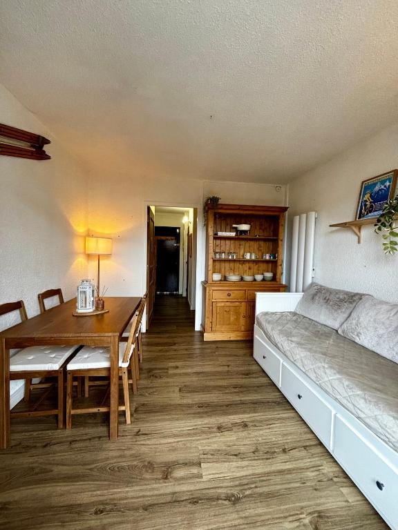 L'ETERLOU, Studio Centre station, Risoul