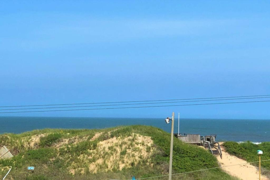 Sunburst Ocean View Condo at Nags Head Beach, Kill Devil Hills