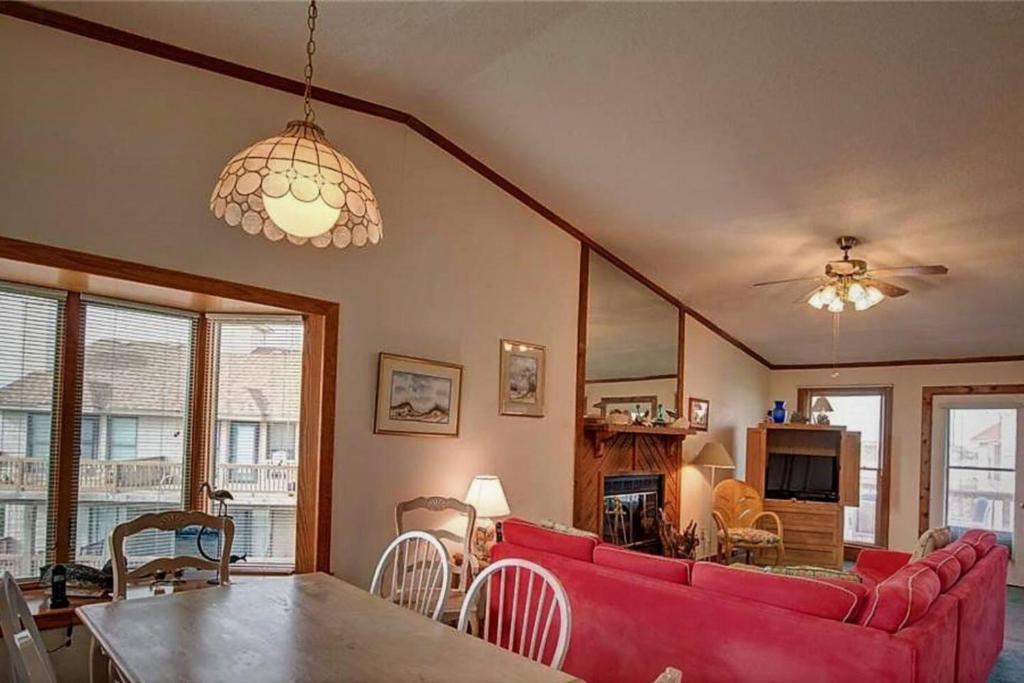 Carolina Waves at Sea Dunes in Kitty Hawk, Kitty Hawk