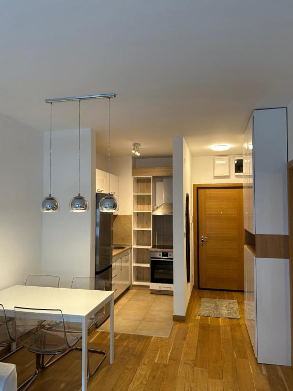 Jaram apartment 2 - 4