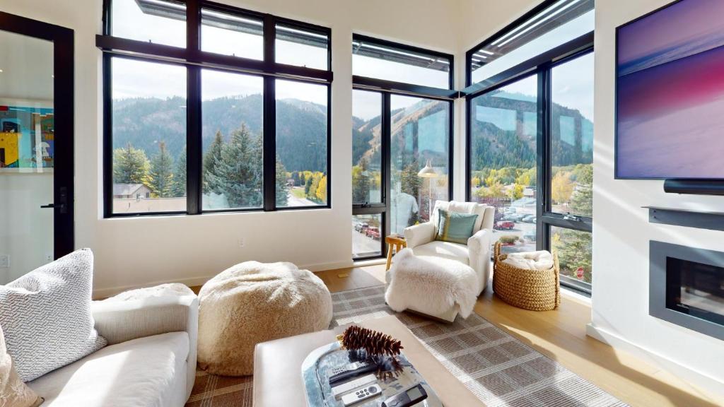 The Residences at One Twenty Unit 302, Ketchum