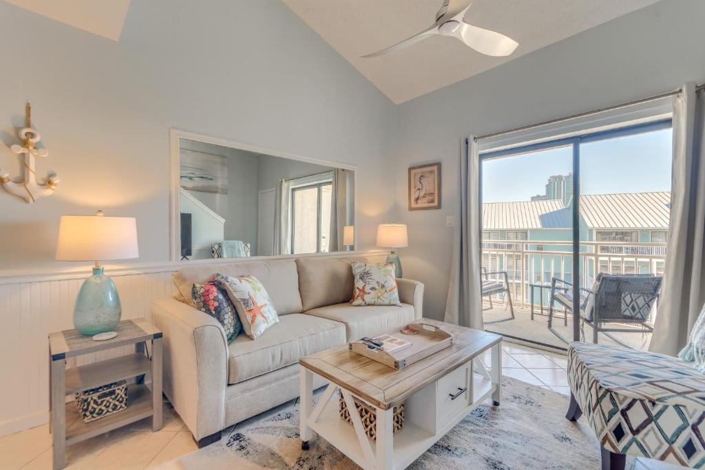 Access to 4 Pools Oceanfront Orange Beach Condo, Gulf Shores