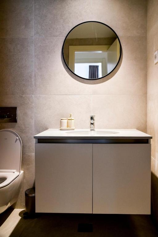 Lux Waterfront Charm 4 - 4