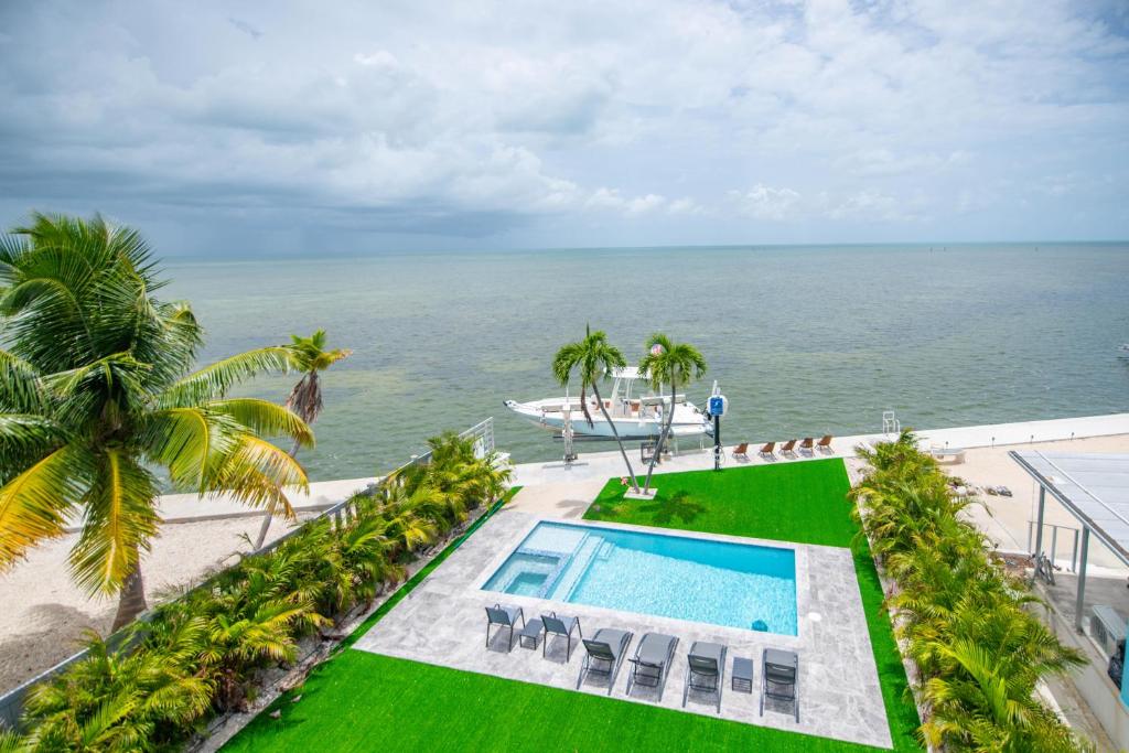 Ritaville - Monthly Rental, Stock Island