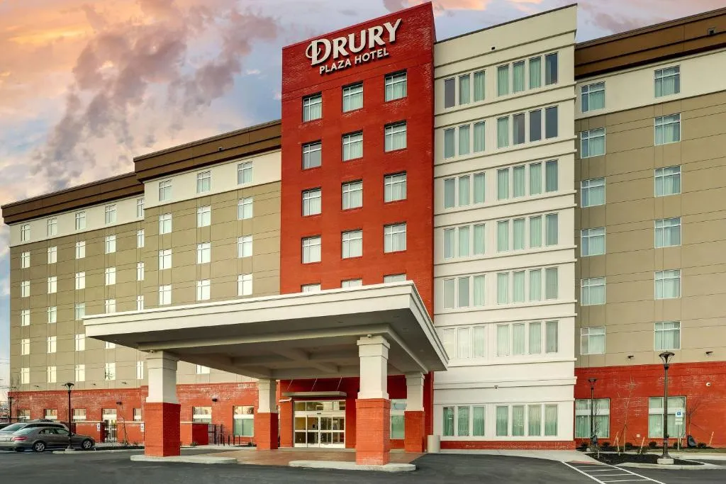 Drury Plaza Hotel Cincinnati Florence，位于弗洛伦斯的酒店