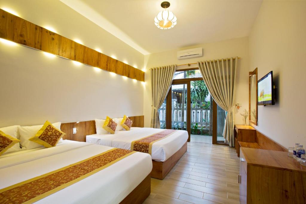 Hanging Garden Hoi An