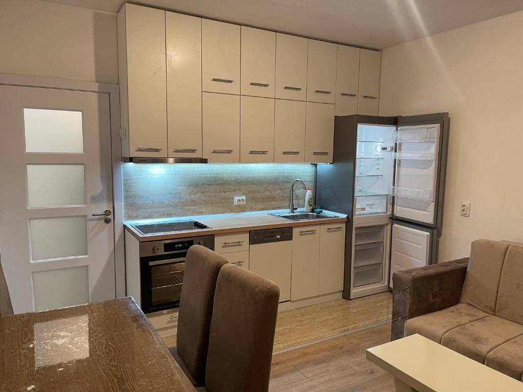 New Belgrade - Peaceful Cozy Apartment - 1